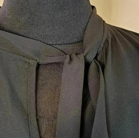 ❤️ Beautiful M Black Long Sleeved Blouse Size 6 - Picture 8 of 11